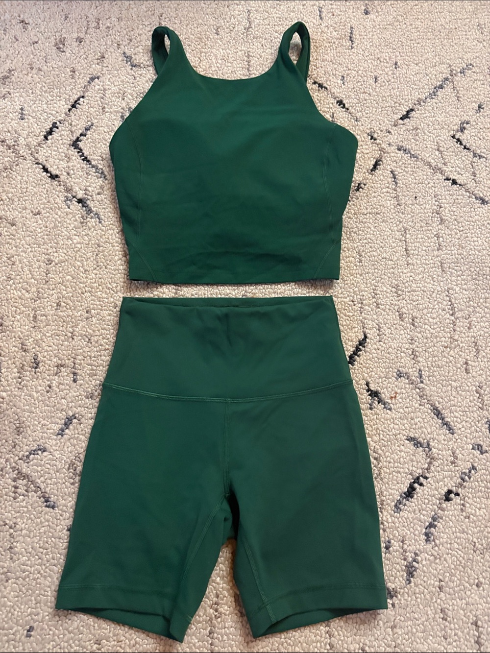 Lululemon set sz 4 Everglade green